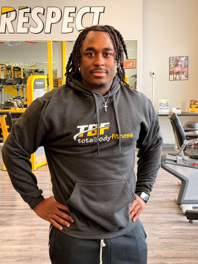 Malachi Shaw - Personal Trainer specializing in strength training and lifestyle fitness at Total Body Fitness